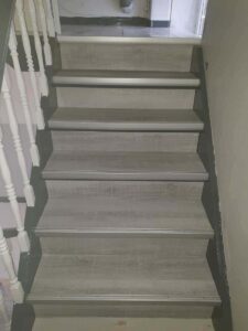 Sanierte Holztreppe